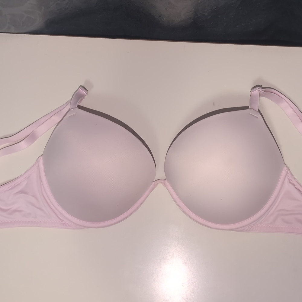 PINK Victoria's Secret Super Push Up
